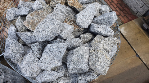 Kamień granitowy do gabionu